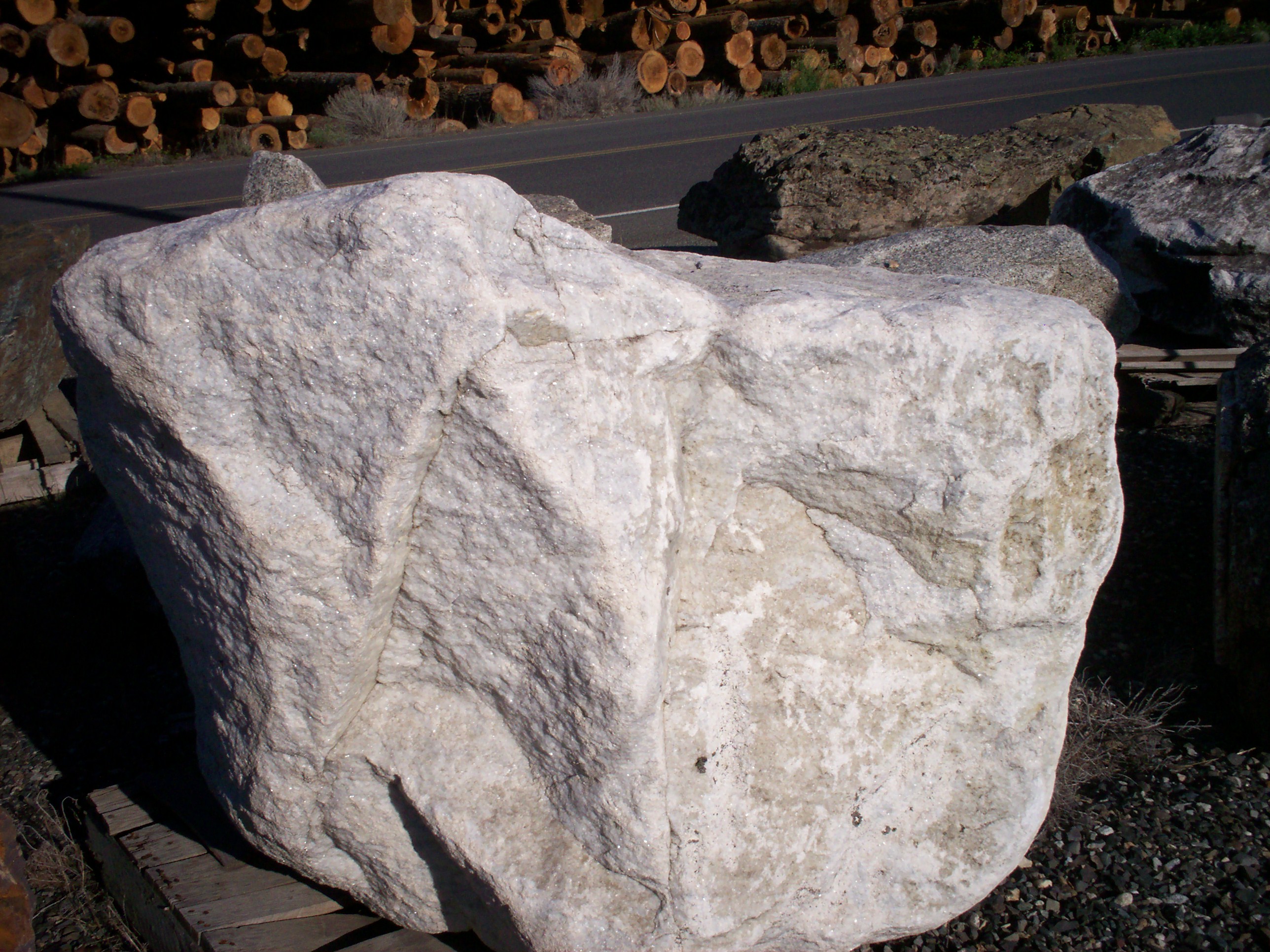 PROCKBOULDERWHITE